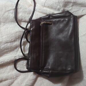 Giani Bernini brown leather shoulder bag
